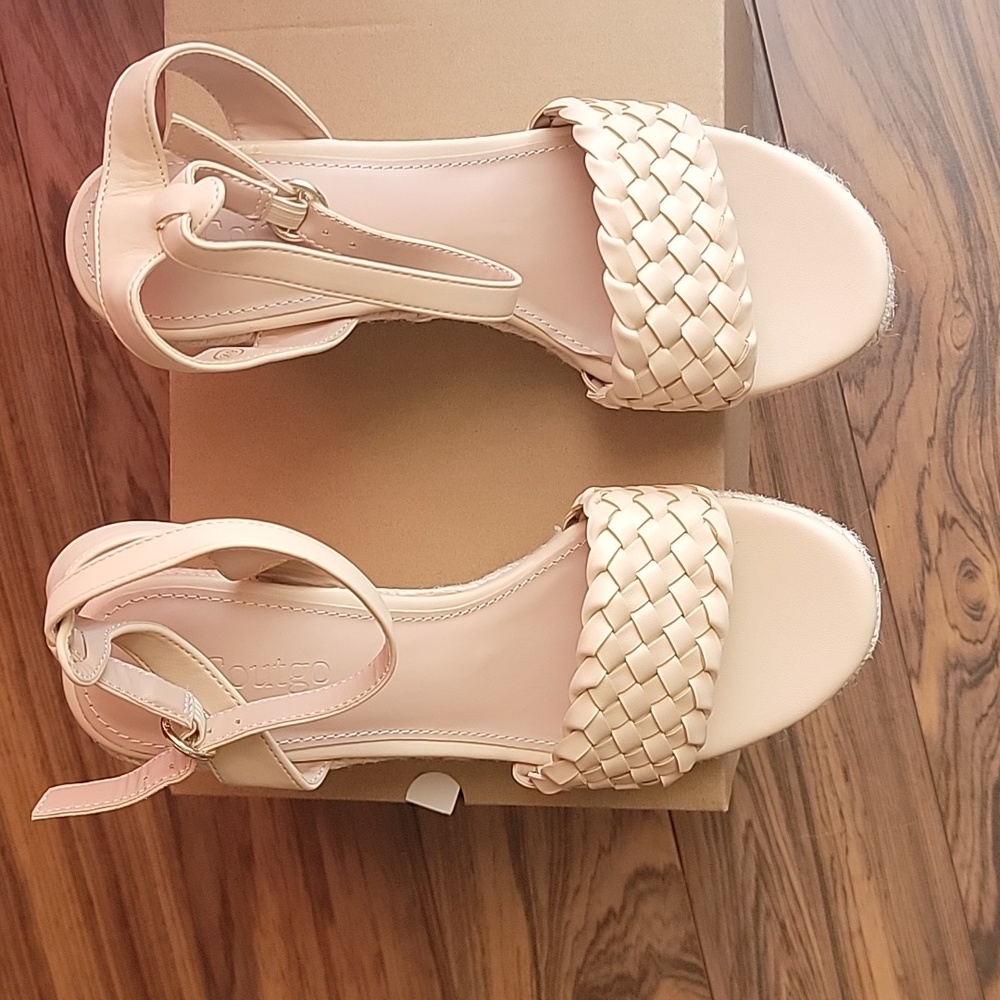 Coutgo platform Wedges